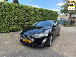 Ford Focus 1.0 EcoBoost Titanium Business 5 drs