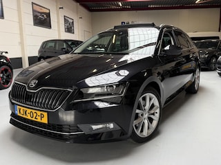 Skoda Superb Combi 1.8 TSI Style | 1e eig. | Pano | Trekhaak