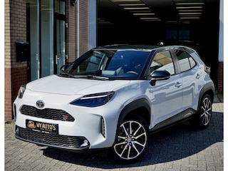 Toyota Yaris Cross 1.5 Hybrid GR Sport Panorama|Trekhaak|Fietsenrek|Elektr.Achterklep|HUD|BiTone