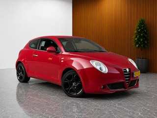 Alfa Romeo Mito 1.4 Progression Sport (LANGE APK, DNA KNOPPEN, IJSKOUDE AIRCO, NETTE AUTO, NEDERLANDSE AUTO)