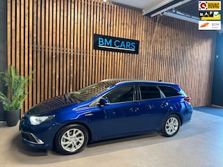 Toyota Auris Touring Sports 1.8 Hybrid Lease pro Panodak,Camera,Half leer