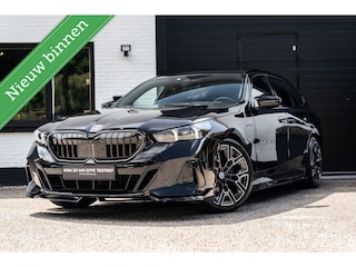 BMW 5-serie Touring 530e M Sport PRO 360 H&K HUD Trekhaak