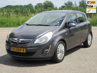 Opel Corsa 1.4-16V Cosmo + Trekhaak+Navigatie