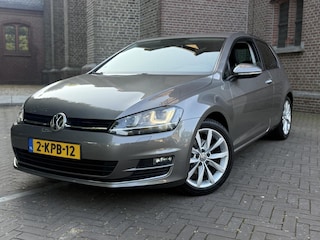 Volkswagen Golf 1.4 TSI Highline / CLIMA / LED / PDC