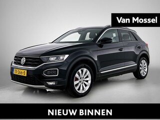 Volkswagen T-Roc 1.5 TSI Sport | 150 PK | Apple Carplay / Android Auto | Cruise Control Adaptief | Trekhaak | Digital Cockpit PRO | Climatronic (Automatische Airco) | Parkeersensoren |