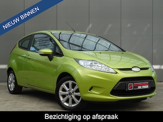 Ford Fiesta 1.25 Trend * 4 SEIZOENSBANDEN * CARPLAY !!