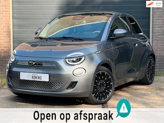 Fiat 500 La Prima 42 kWh | Pano | ACC | JBL | Camera | Stoelverwarming