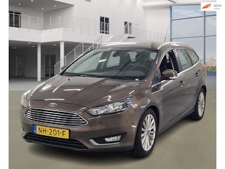 Ford Focus Wagon 1.0 Titanium CARPLAY NAVI PSENSOR CRUISE TREKHAAK 2 X SLEUTELS