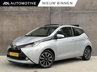 Toyota Aygo 1.0 VVT-i x-wave | Cabrio dak | Camera | Cruise control | Lichtmetaal | Airco | Dealer onderhouden