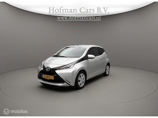 Toyota Aygo 1.0 VVT-i x-play | 5-Deurs | Achteruitrijcamera | Airco | 99.000 km | NAP