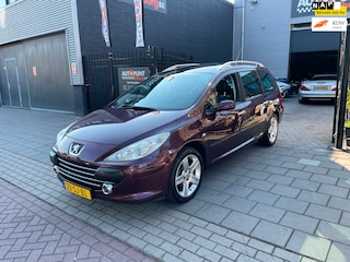Peugeot 307 SW 2.0-16V XSi Trekhaak Airco Pano PDC Navi NAP APK