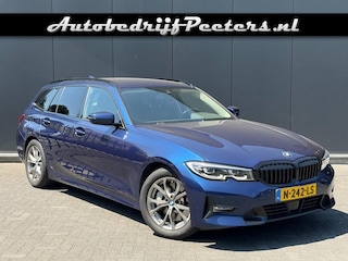 BMW 3-serie Touring 330i Sport Line LED ACC Camera Sfeerlicht Carplay