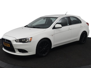 Mitsubishi Lancer Sportback 1.6 Edition One Dealer o.h.! Rijklaarprijs!