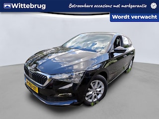 Skoda Scala 1.0 TSI 110pk Ambition / App Connect / LM 15'' / Parkeersensoren a / LED