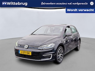 Volkswagen Golf E-DITION 136pk / Virtual Cockpit / Parkeersensoren / LM 17'' / Navi / LED / Clima