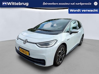 Volkswagen ID.3 First Plus 58 kWh 204pk / Zwart Dak / LM 19'' / Camera / Keyless / verw. Voorstoelen /  App Connect