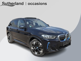 BMW iX3 High Executive 80 kWh | M Sport | Panoramadak | Trekhaak wegklapbaar | Harman/kardon | Keyless entry | Sportstoelen | Stoelverwarming | 360 graden camera | Head Up Display