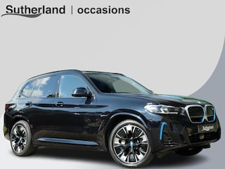 BMW iX3 High Executive 80 kWh | M Sport | Panoramadak | Trekhaak wegklapbaar | Harman/kardon | Keyless entry | Sportstoelen | Stoelverwarming | 360 graden camera | Head Up Display