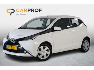 Toyota Aygo 1.0 VVT-i x-play Airco | Camera | Bluetooth | NAP.
