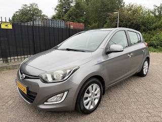 Hyundai i20 1.4i i-Motion 5 Drs Airco/StrBkr/CV/LMV