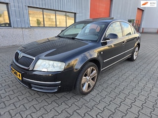 Skoda Superb 2.8 V6 Laurin & Klement AUT 2007 Leer Clima