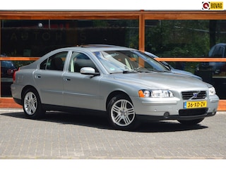 Volvo S60 2.0T Summum | Panoramdak | Perfect onderhouden | Benzine/LPG | Leer | Automaat | Cruise |