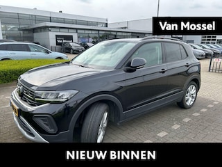 Volkswagen T-Cross 1.0 TSI Life Edition Navigatie | Stoelverwarming | Airco | Camera | Parkeersensoren |