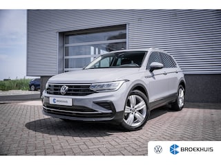Volkswagen Tiguan 1.5 TSI 150PK DSG Life | 19 inch velgen met 4seizoenbanden  | Achteruitrijcamera | Stuurwiel verwarmd