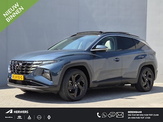 Hyundai Tucson 1.6 T-GDI PHEV Premium Sky 4WD / Glazen schuif- en kanteldak / Rondomzicht camera / Trekgewicht 1.350 kg / Elektrische achterklep / Stuur- Stoel & Achterbank verwarming / Adaptief cruise control / Stoelventilatie / Apple Carplay Android Auto /