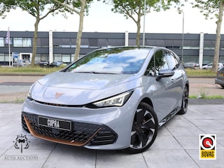 Cupra Born 62 kWh 150KW | Warmtepomp | Panodak | Head-up | Keyless | Camera | Adapt Cruise | Stoel&Stuurverwarming | Elek Stoelen | 19"Inch |