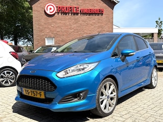 Ford Fiesta Special One ST / Titanium *** Beauty *** Climate Control * L.M. Velgen * Stoelverwarming * Distributieriem in 2023 vervangen * Vingerhoets; Vierde Generatie Eersteklas Service. Al meer dan 100 jaar een begrip in de Brabantse Kempen