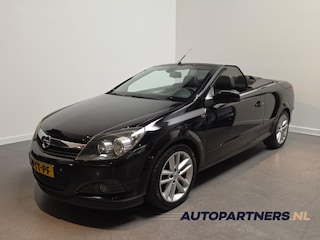 Opel Astra TwinTop 1.8 Cosmo Cabrio - Apple Carplay/Android Auto - Stoelverwarming - Halfleder
