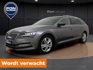 Skoda Superb Combi 1.4 TSI iV Edition Plus | Trekhaak | ACC | Stuur-/Stoelverwarming V+A | Matrix LED | Parkeerhulp | Carplay | 17'' |