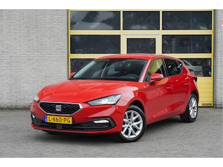 Seat Leon 1.0 TSI 5drs Reference BJ2021 Lmv 16" | Led | Trekhaak | App-Connect | Climate control | Cruise control | Getint glas