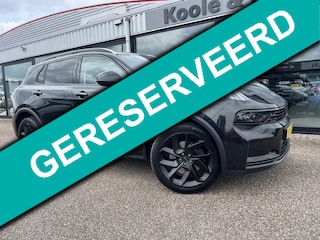 Lynk & Co 01 1.5 261pk PHEV , Black Edition , Panoramadak , Adaptive cc , Carplay ,