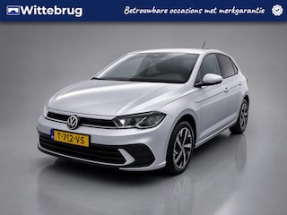 Volkswagen Polo 1.0 TSI Life / Navigatie / App connect / Parkeersensoren V+A / Lichtmetaal 16 inch /