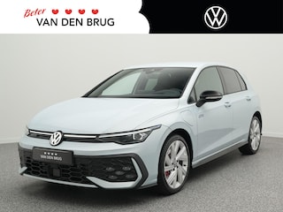 Volkswagen Golf 1.5 eHybrid GTE 272 PK DSG | LED matrix IQ | Trekhaak | Stuur- & Stoelverwarming | Navigatie | 360 Camera | AppleCarplay & AndroidAuto |