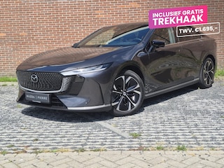 Mazda 6e Takumi Business Edition 68.8 kWh | ZWART LEDER | NAVI | PANO | 360 CAMERA | GRATIS TREKHAAK! T.W.V. € 1695,-