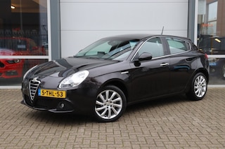 Alfa Romeo Giulietta 1.4 T DISTINCTIVE Automaat