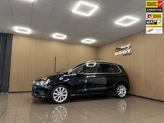 Volkswagen Golf Sportsvan 1.2 TSI Business Edition * Automaat / 1e Eig / Dealer onderhouden / Trekhaak / NL Auto *