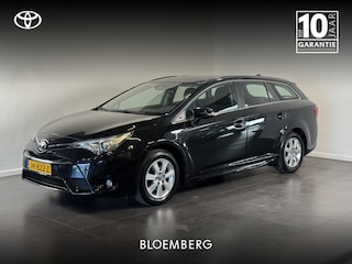 Toyota Avensis Touring Sports 1.8 VVT-i Aspiration | Trekhaak | Navigatie | Camera |