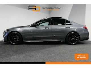Mercedes-Benz C-klasse 200 AMG Line / Orig. Nederlands / C63S AMG Diffuser / Panamericana Grille / Panoramadak / Elektr. verstelbare voorstoelen (links met memory) / Apple Carplay - Android Auto / Stoelverwarming / Ambienteverlichting / High Performance LED koplampen / Achteruitrijcamera / Dodehoek detectie