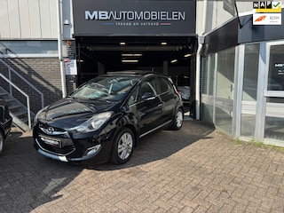 Hyundai ix20 1.4i i-Vision/Panoramadak/1JR APK/Trekhaak/Airco/Clima/NAP!