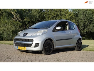 Peugeot 107 1.0-12V Millesim 200 Airco nieuwe APK