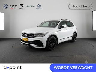 Volkswagen Tiguan 1.5 TSI R-Line Business+ 150 pk Automaat (DSG) | Navigatie | Parkeersensoren | Lederen bekleding | Autom. airco (3 zones) | Black Style pakket | R-Line |