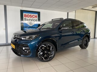 Volkswagen Tiguan 1.5 eHybrid R-Line Edition 272 PK Full Option, Panoramadak ,  Headup , Dynamic Light, Trekhaak, Leer , Massage stoelen