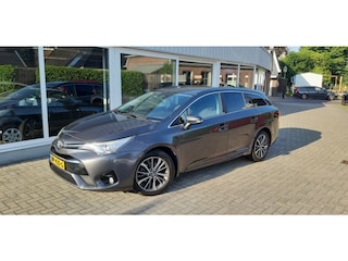 Toyota Avensis Touring Sports 1.8 VVT-i Dynamic Automaat/Trekhaak/Cruise-control/Camera