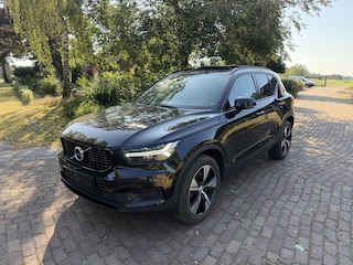 Volvo XC40 1.5 T4 Recharge R-Design Pano| Dealer onderhouden|