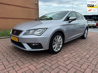 Seat Leon 1.5 TSI Xcellence Business Intense, Digitaal Dashboard, Apple Carplay, PDC V+A