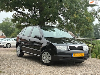 Skoda Fabia 1.4-16V Choice Automaat | met Airco + Cruise nu € 1.975,-!!
